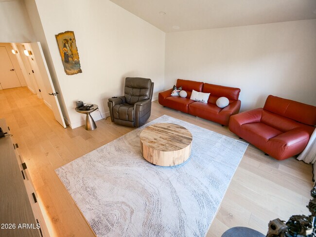 Building Photo - 2024 E Granite View Dr