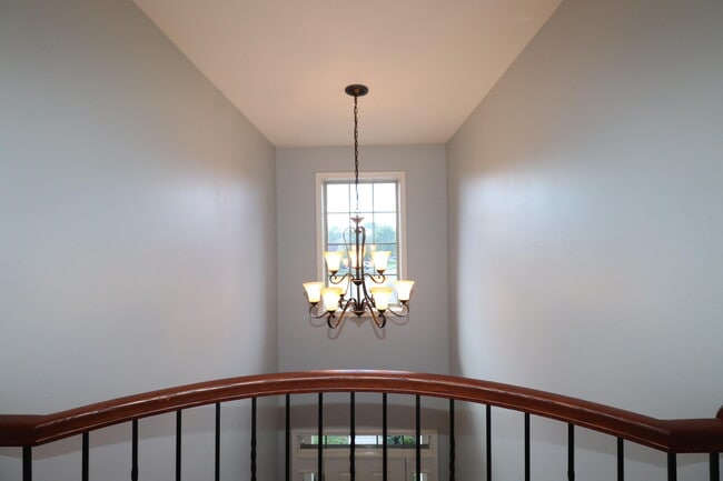 Building Photo - 417 Courchelle Dr