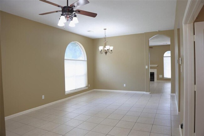 Building Photo - 3518 Stacy Park Cir
