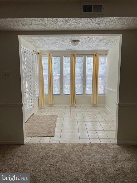 Building Photo - 600 Belle Dora Ct