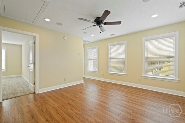 Building Photo - 275 James Dunham Pkwy