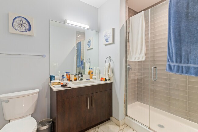 Building Photo - Grand 1 Bed