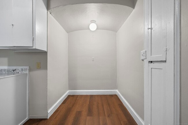 Building Photo - 9 Rockville St