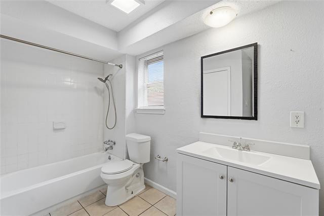 Building Photo - 5209 Daytona Dr