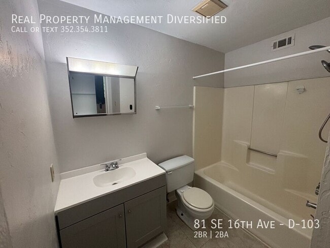 Building Photo - 81 SE 16th Ave