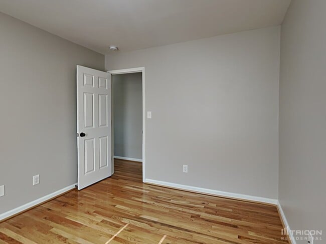 Building Photo - 125 Ashton Ct
