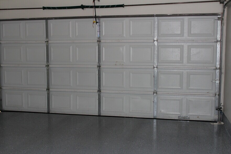 Inside the garage - 5605 Bentsen Ln