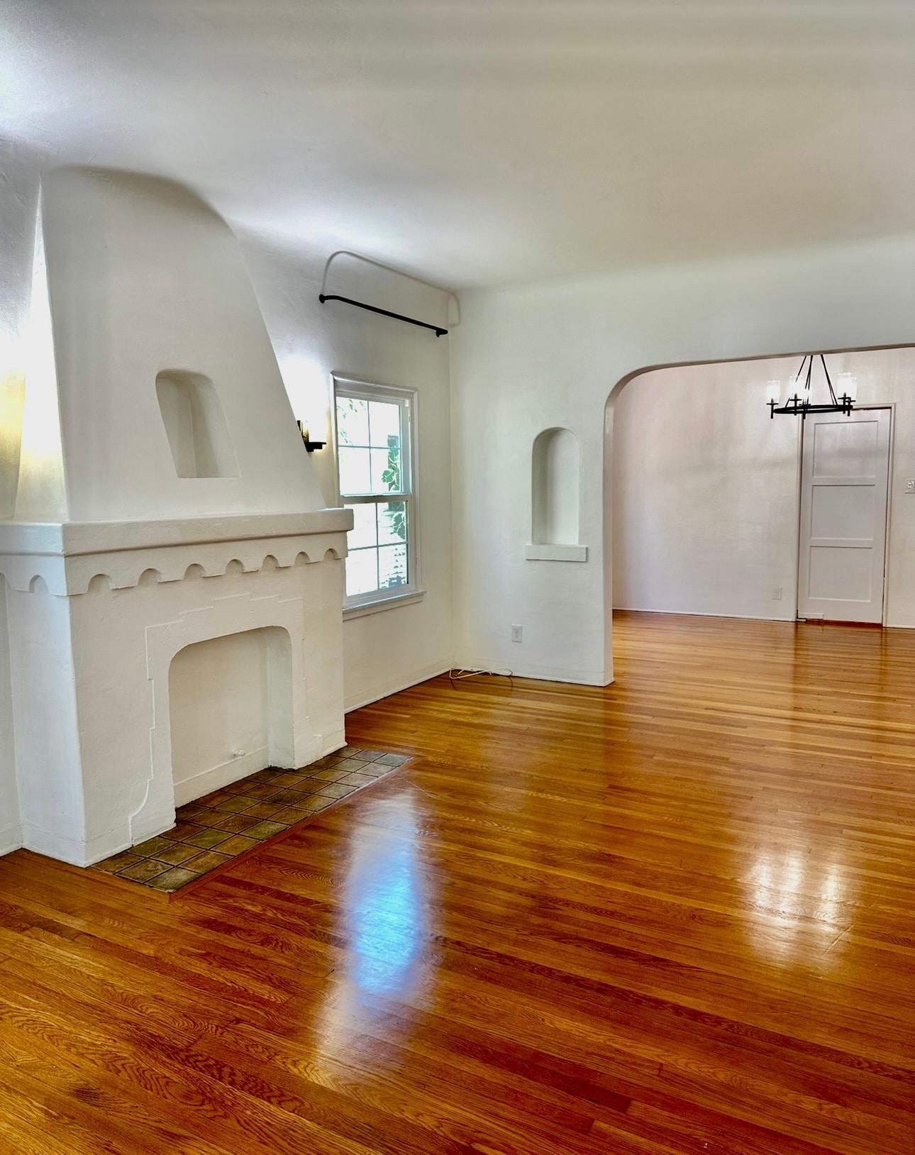 Building Photo - 1104 E California Ave