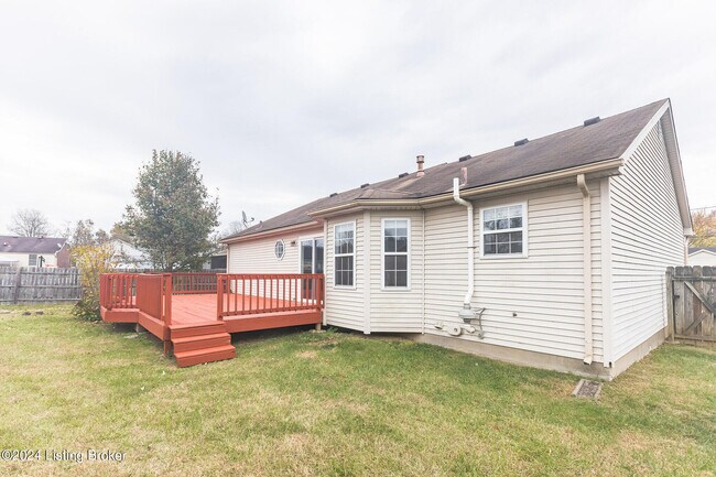 Building Photo - 6013 Fairridge Ct