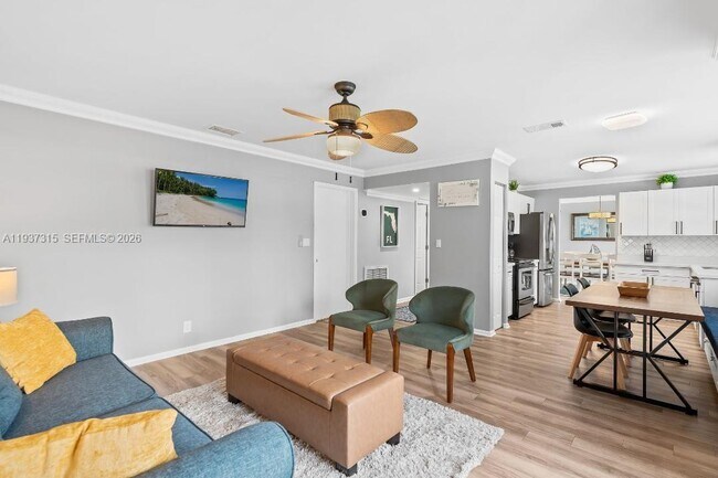 Building Photo - 223 SE 8th St