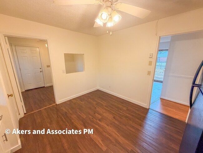 Building Photo - 3 Prestbury Dr