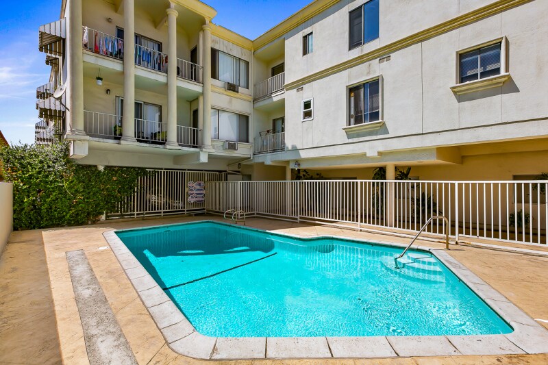 Building Photo - 1417 S Atlantic Blvd