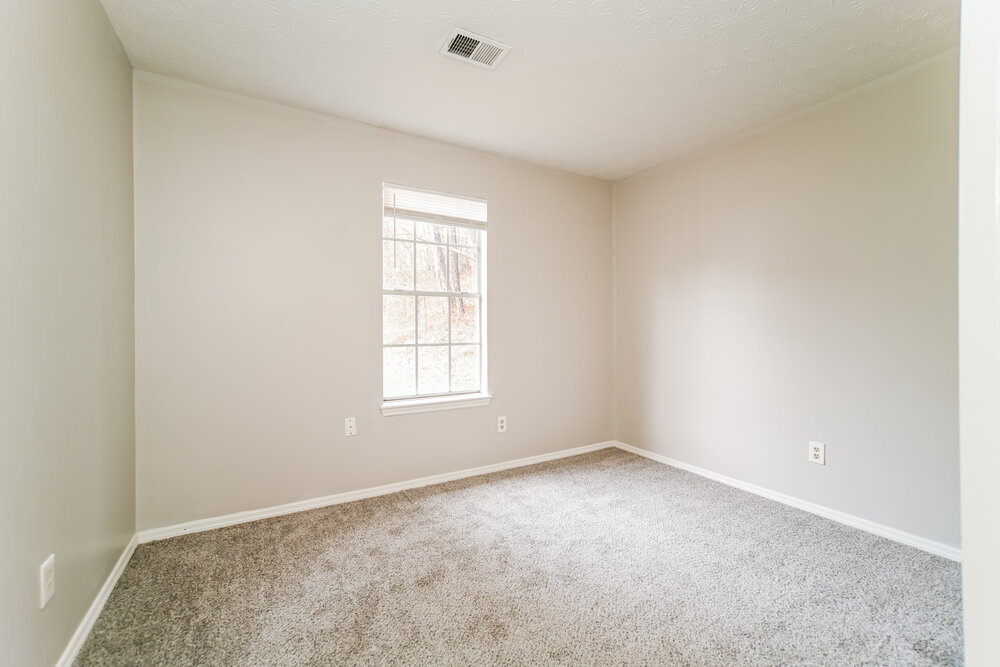 Building Photo - 3069 Oakvale Heights