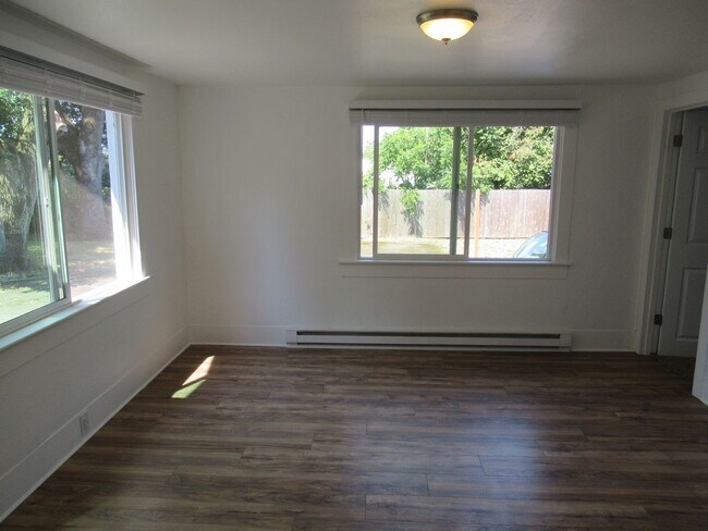 Building Photo - Large Two Bedroom House 1/2 off 1st rent