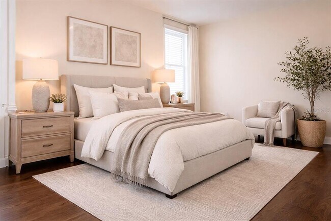 Building Photo - 860 N Orange Ave