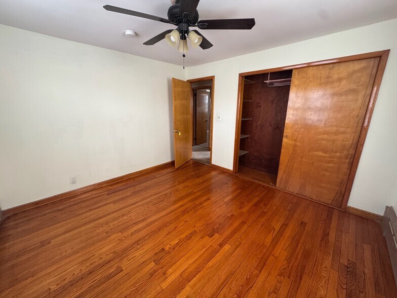 Building Photo - 1424 Saint Georges Ave
