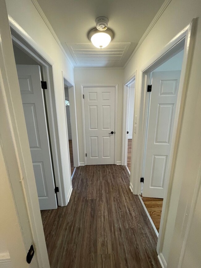 Building Photo - Updated 3/1 House in South Rome- $1,295
