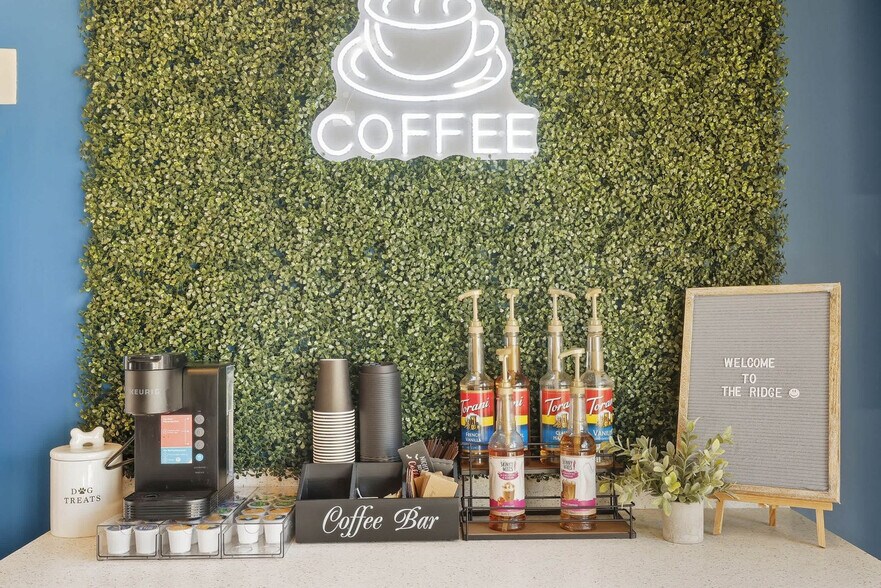 Building Photo - 205 Tiliwa Ct