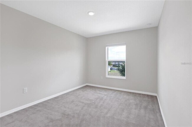 Building Photo - 4225 Beargrass St