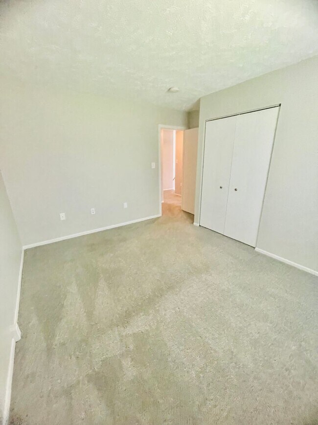 Building Photo - 3-Bedroom 2.5 bath Townhome in Imperial – ...