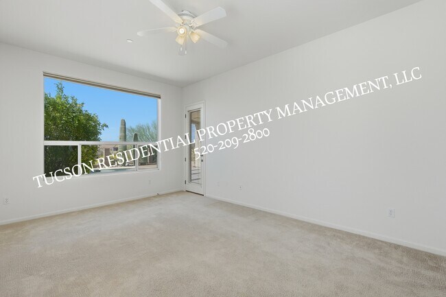 Building Photo - 13245 N Booming Dr