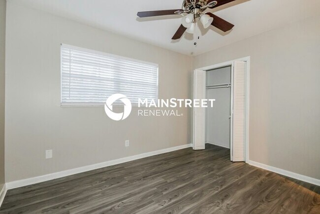 Building Photo - 4 Bedroom Pet-Friendly Home in Tampa, FL w...