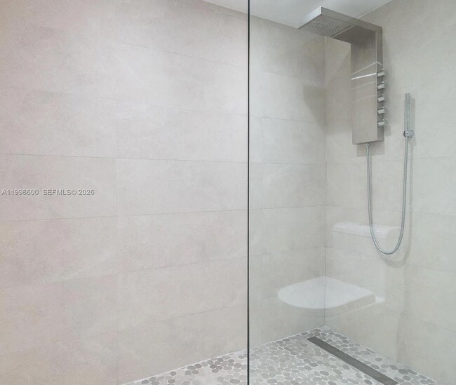 Building Photo - 1800 NE 114th St