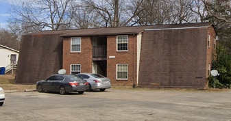 Building Photo - 206 Robin Ln