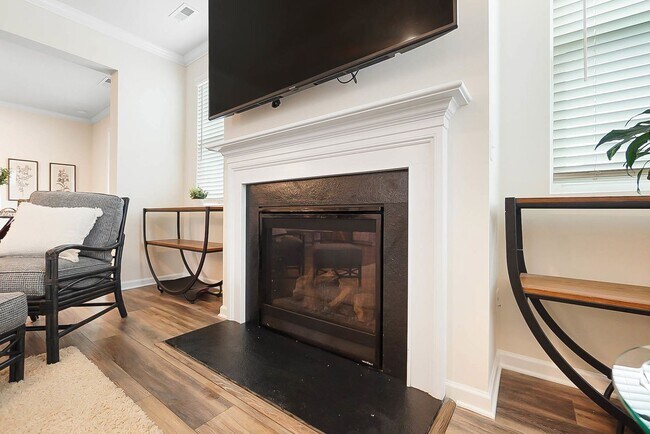 Building Photo - Beautiful Five Bedroom Home in Indian Trail!