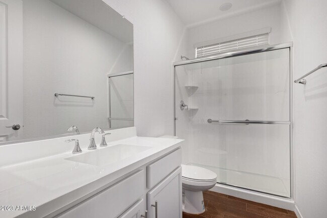 Building Photo - 14038 W Desert Hollow Dr