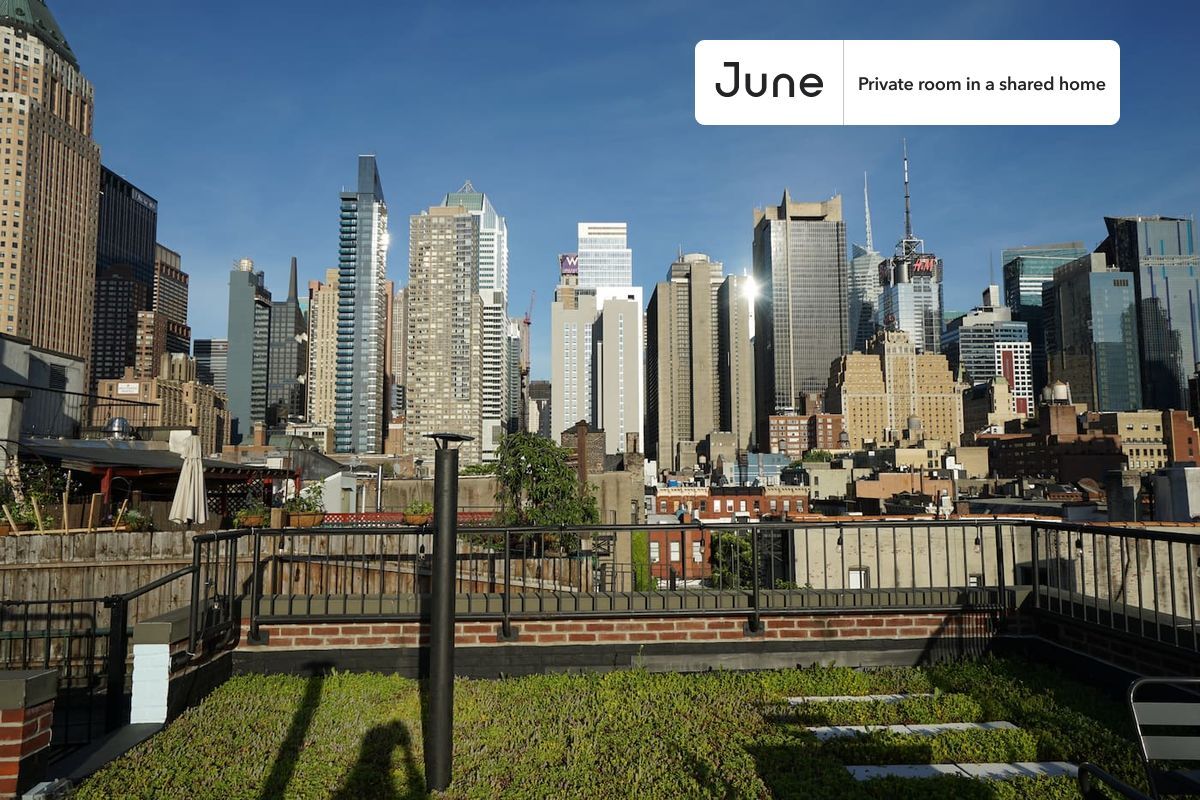 Building Photo - Room in Shared 3.0 bed/3 bath home