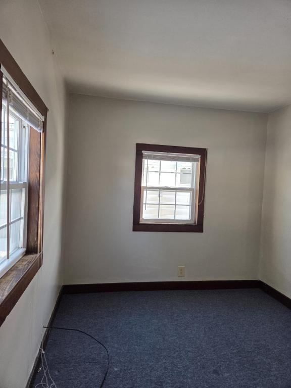 Building Photo - 1404 W North St