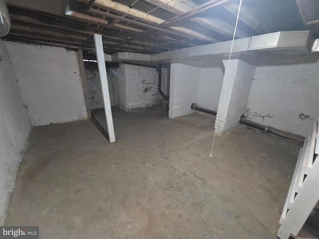 Building Photo - 340 Middlesex St