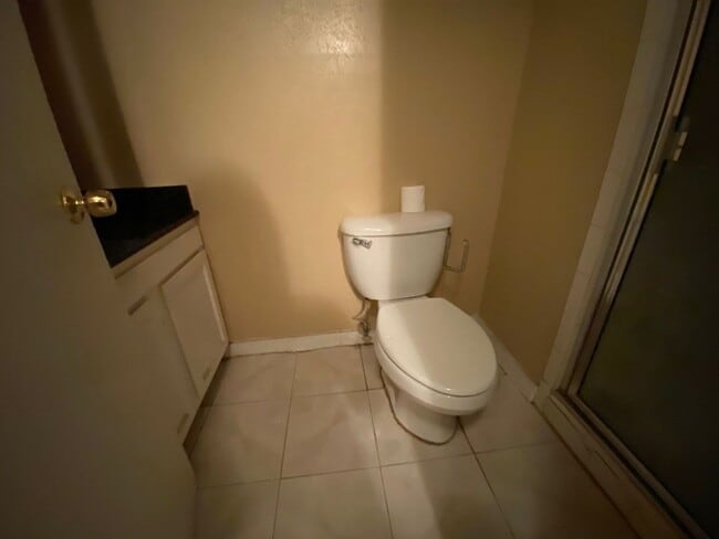 Building Photo - 4 Bed Home for Rent