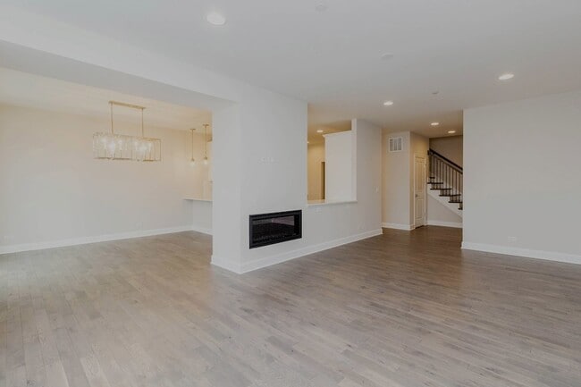 Building Photo - 10723 Clock Tower Dr