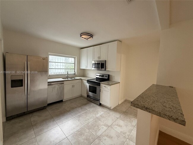 Building Photo - 2151 SW 21st Ter