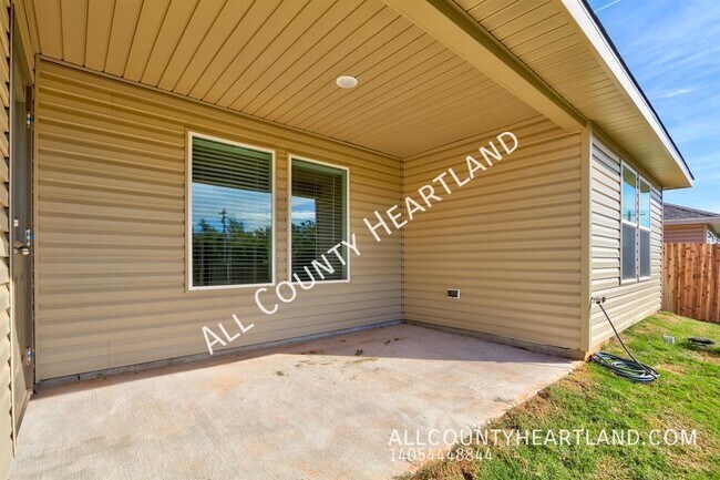 Building Photo - 3425 Molly Dr