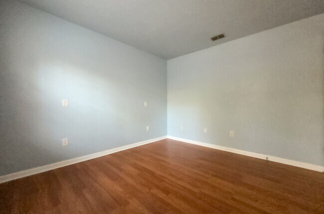 Building Photo - Beautiful 3/2 in Springtree