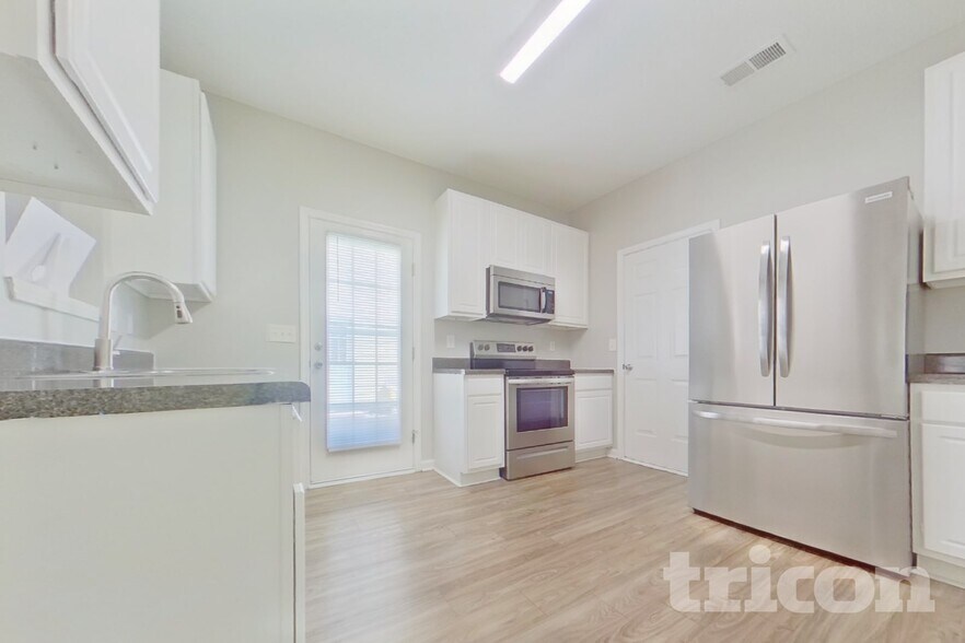 Building Photo - 158 Palmetto Park Cir