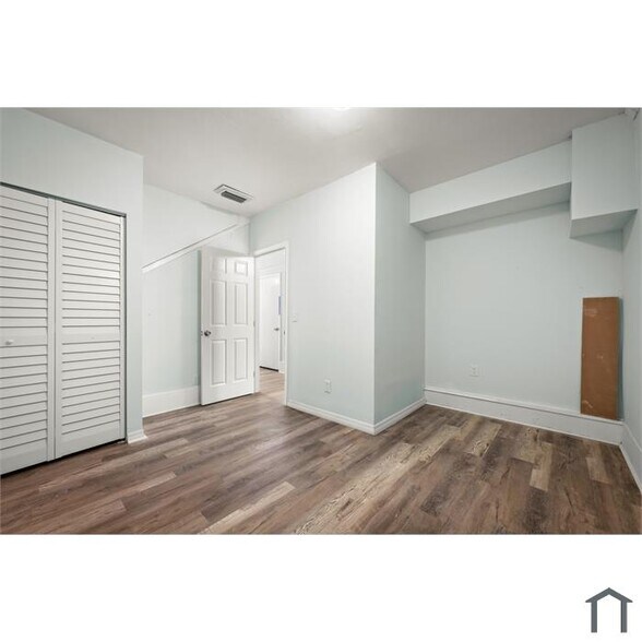 Building Photo - 12706 Lanier Rd