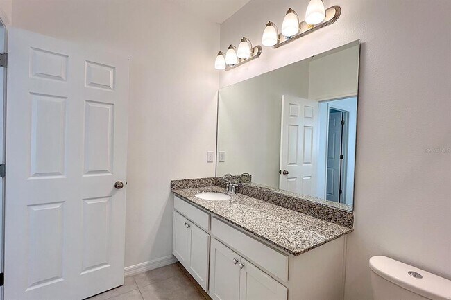 Building Photo - 15589 Willow Arbor Cir