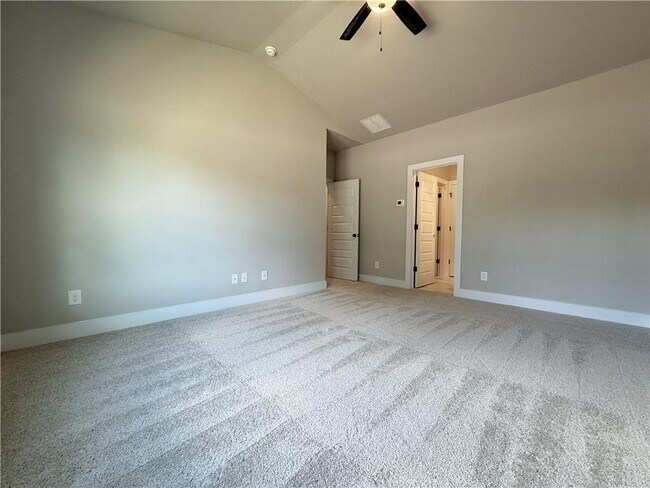 Building Photo - 5722 Urban Vlg Wy