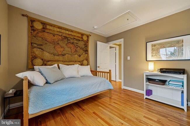 Building Photo - 8807 Ridge Rd