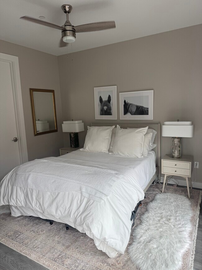 Building Photo - 4200 W 17th Ave