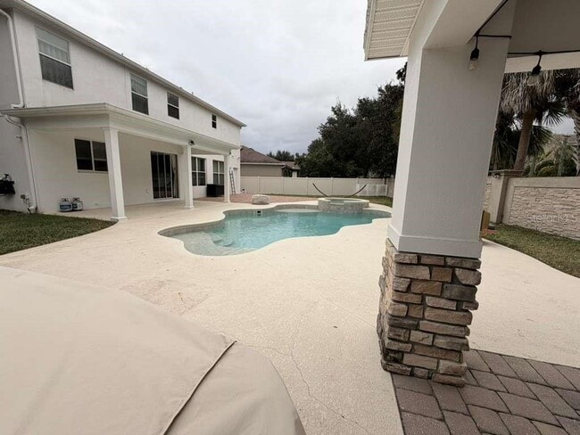 Building Photo - 11737 Verrazano Dr