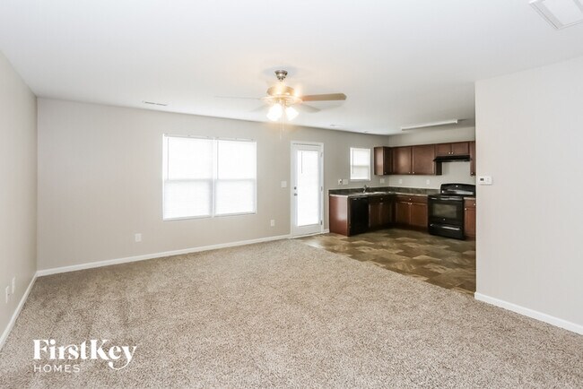 Building Photo - 33 Barber St NW