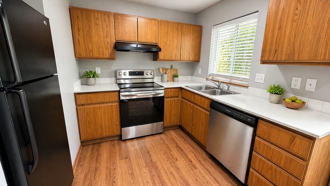 Building Photo - 1020 W Lacrosse Ave