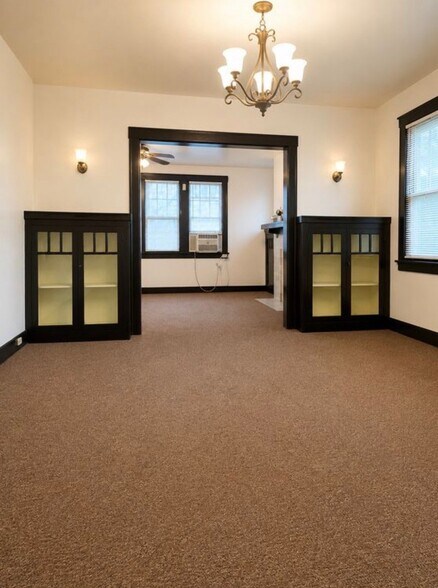 Building Photo - 519 Hill Ave