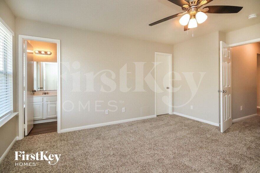 Building Photo - 17118 Carshalton Ct