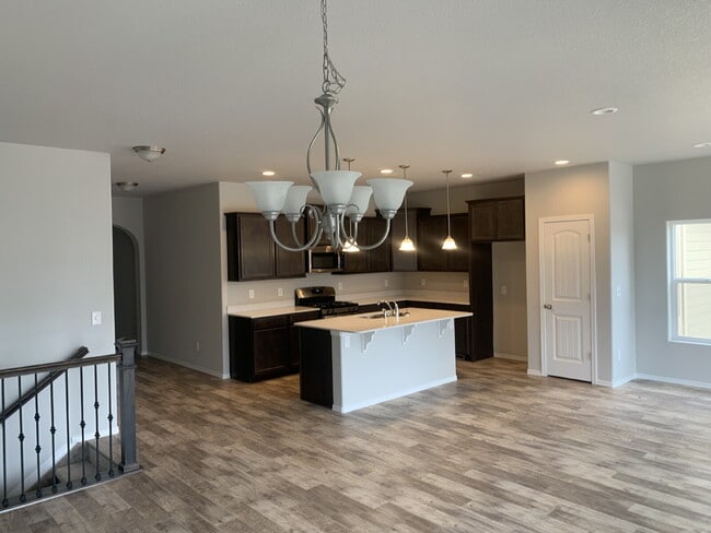 Building Photo - 5 bedroom 3 bath in Banning Lewis Ranch style home